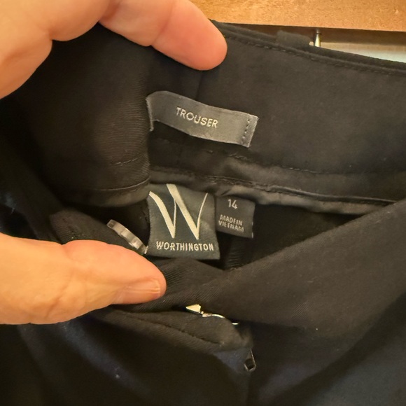 Worthington Women’s Suit  Elegant Black Blazer and Trousers - Picture 10 of 13